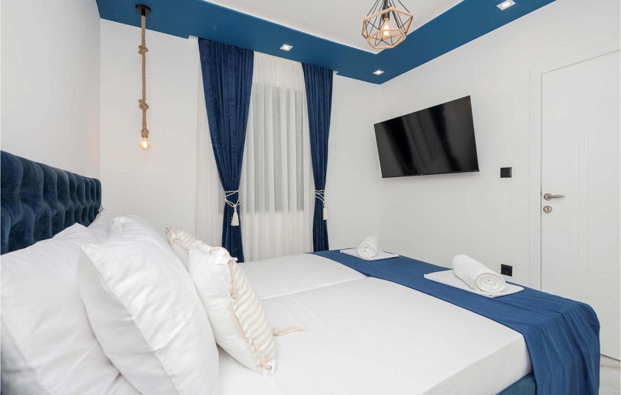 Apartment 1 Bedroom Amazing In
