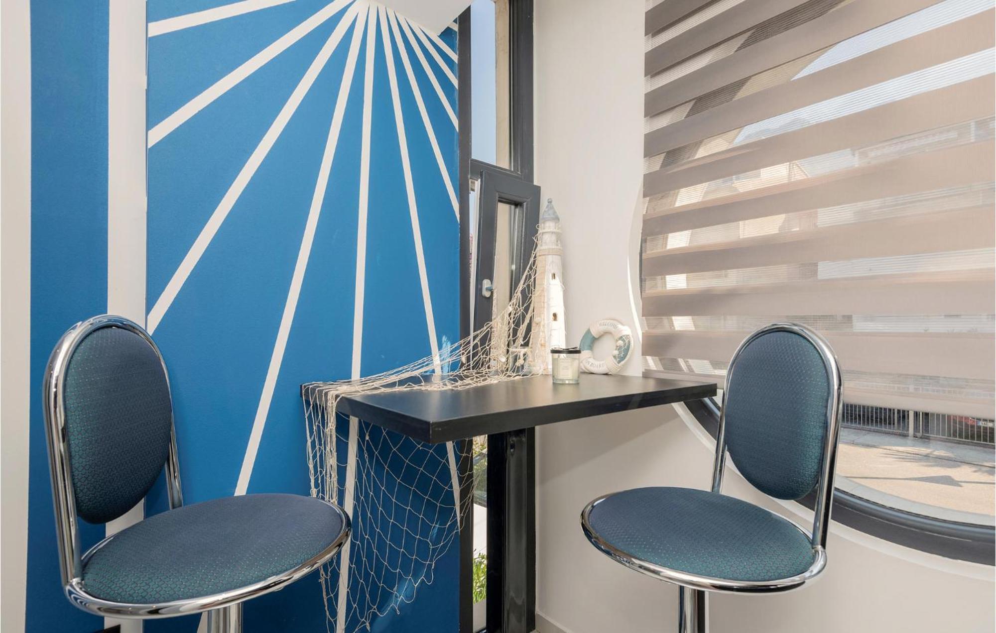1 Bedroom Amazing In *